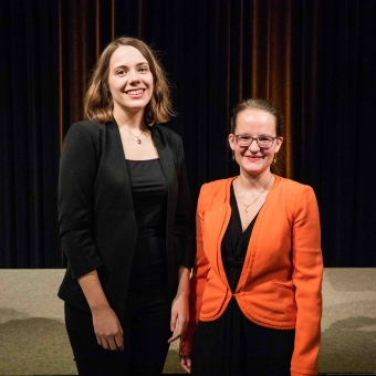 Preisträgerinnen Milena Heussler und Evelyne Zinsstag